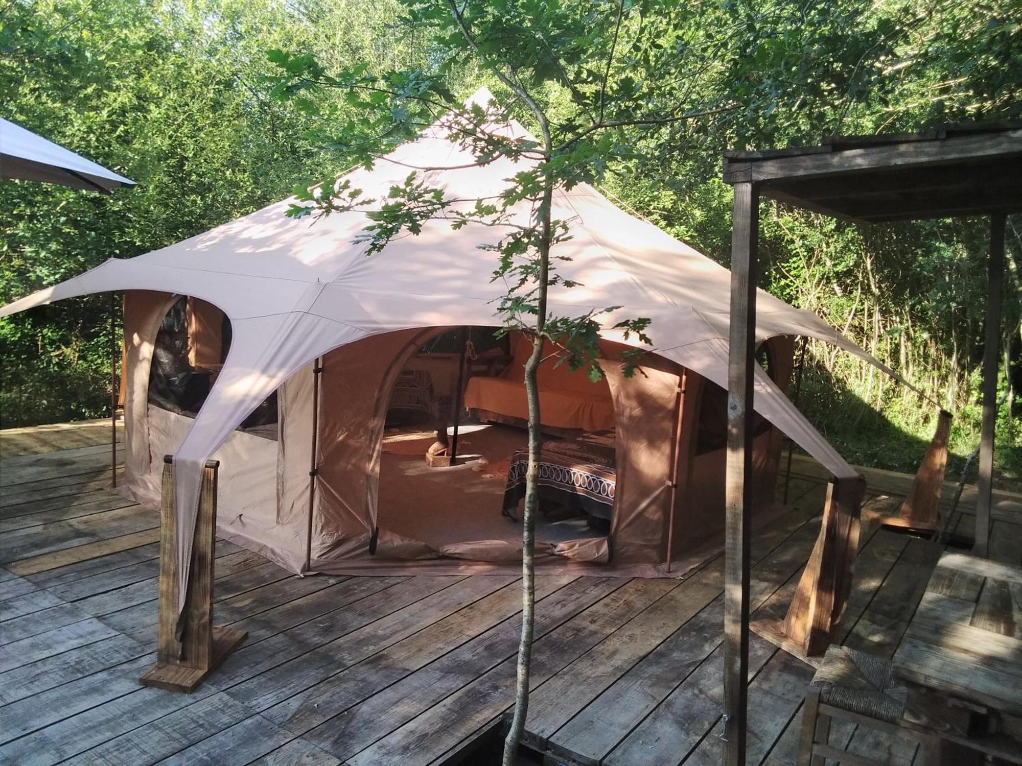 Tente Safari Lodge Dans Foret Luxuriante Vielle-Tursan Exterior foto